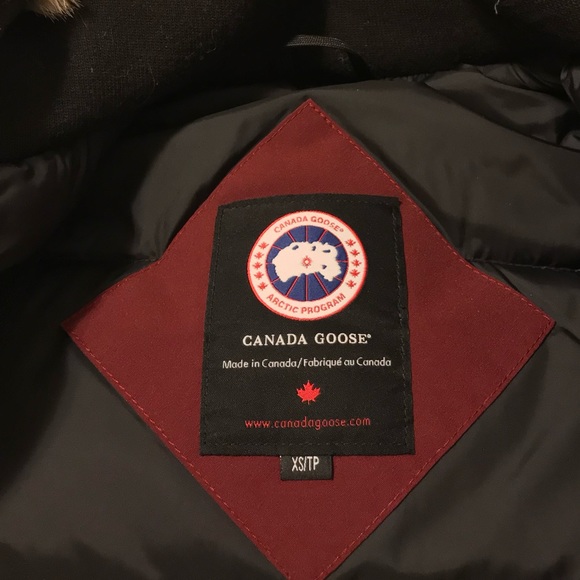 Canada Goose Women XS Kensington Parka Bordeaux Red - Picture 8 of 11